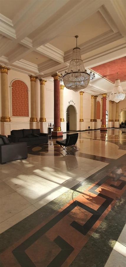 Luxuria Palazzo Di Italia